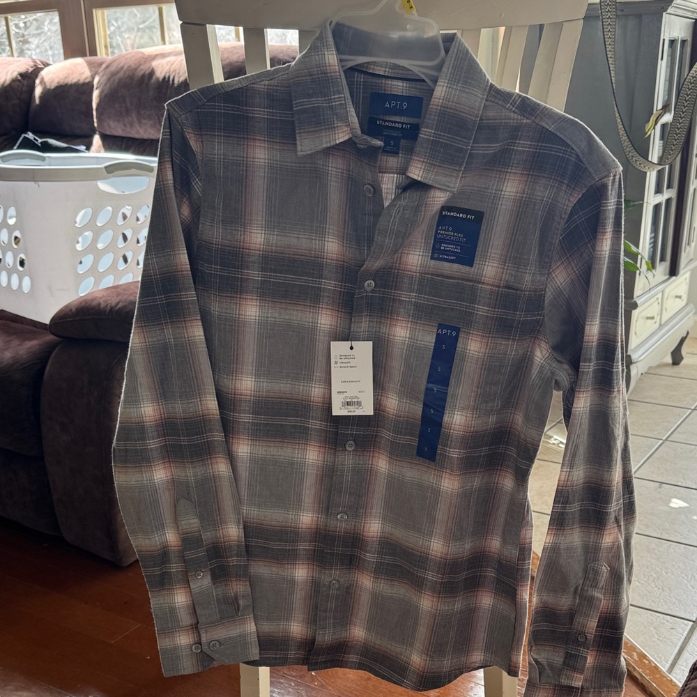 Apt. 9 Men's Plaid Shirt in Gray and Pink